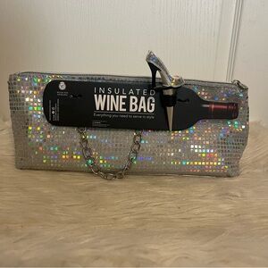 NWT Wild Eye Design Insulated Wine Bag with High Heel Stopper